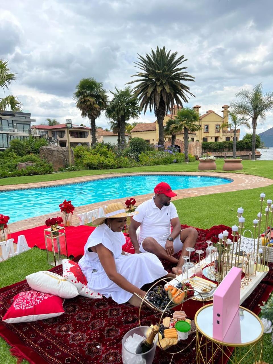 Hotel 37 On Eagles à Hartbeespoort Extérieur photo
