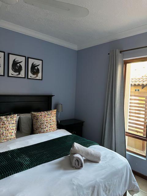 Hotel 37 On Eagles à Hartbeespoort Extérieur photo